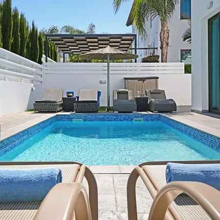 Jasmin - 4bed With Private Pool * Paralimni