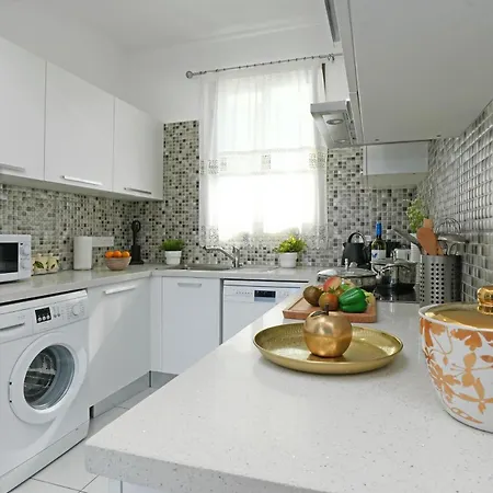 Σπίτι διακοπών Jasmin - 4bed With Private Pool Παραλίμνι