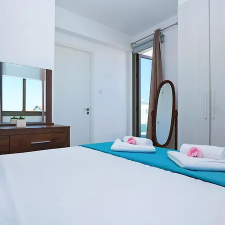 Jasmin - 4bed With Private Pool باراليمني